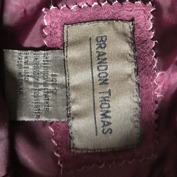 Elegant unworn high quality suede Midi Skirt - Eggplant 
Size 12 Brandon Thomas - Picture 8 of 11